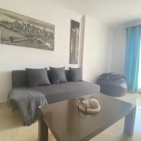 Apartment Fabuloso Apartamento En Con Piscina Benalmadena