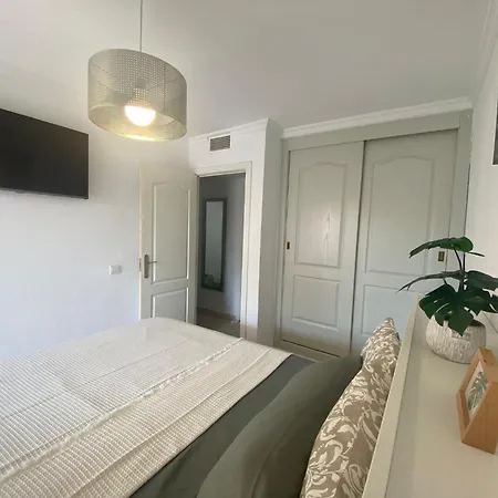 Apartment Fabuloso Apartamento En Con Piscina Benalmadena